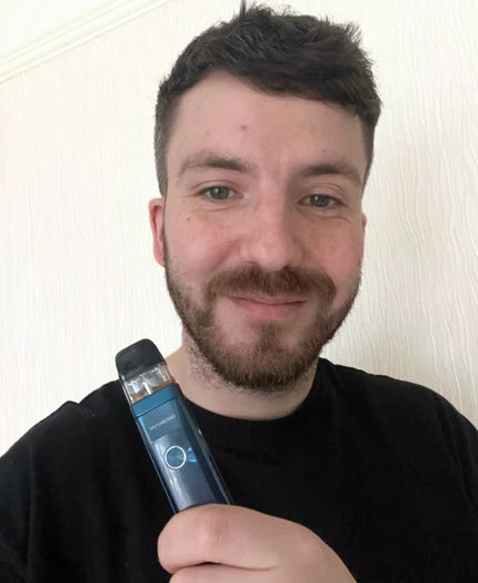 Photo portrait of James Drake